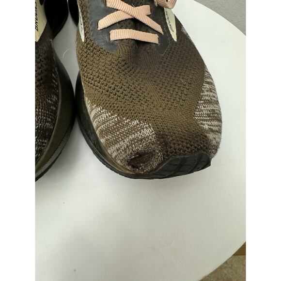 Brooks‎ Levitate 4 Shoes Women's 10.5 Green Pink Athletic Running Sneaker Flawed - Picture 3 of 8